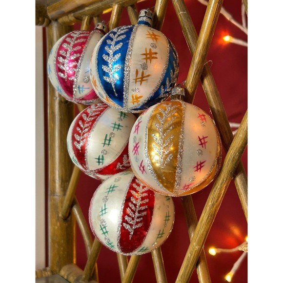 Lot of 27 Vintage Glass Ornament Bundle - Picture 2 of 12